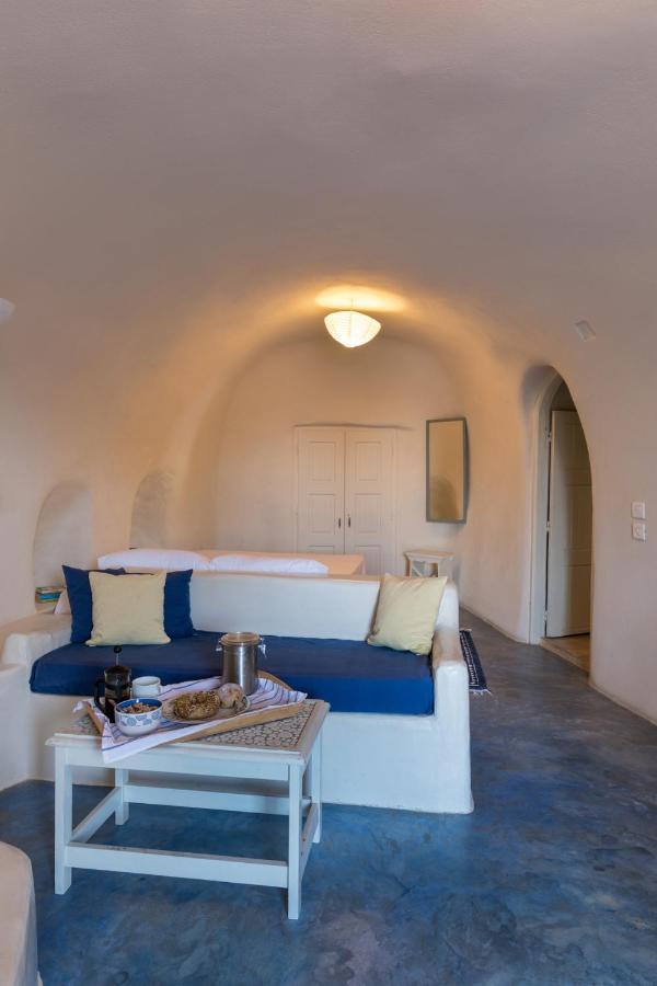 Caveland Hostel Karterados  Luaran gambar