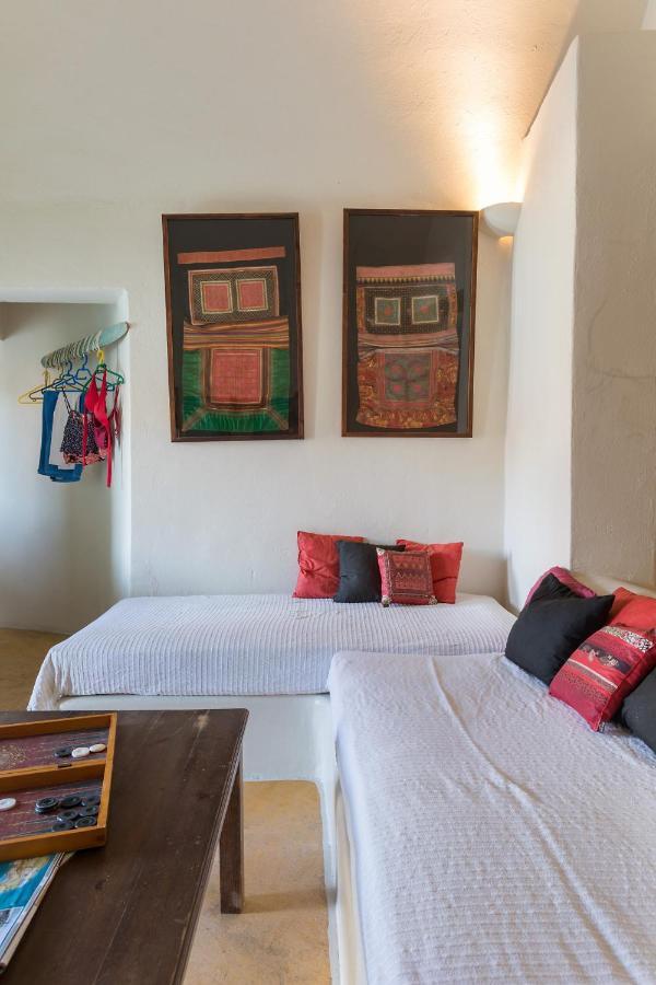 Caveland Hostel Karterados  Luaran gambar